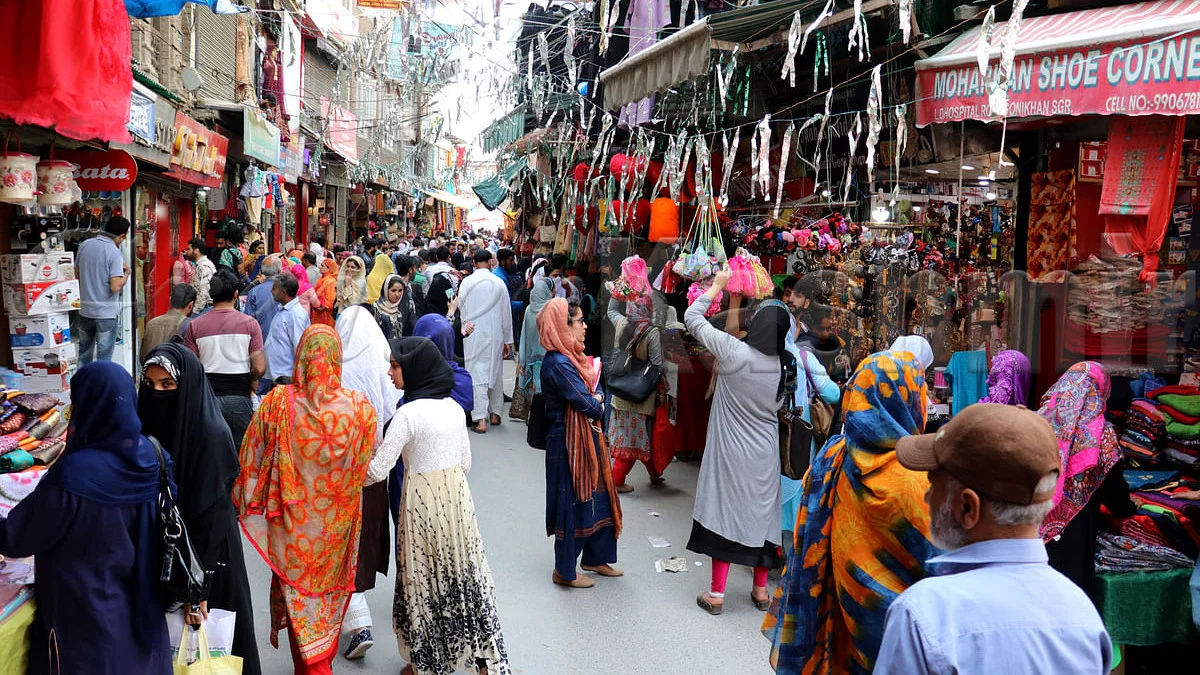 Shopping in Srinagar A Retail Paradise Wanderela